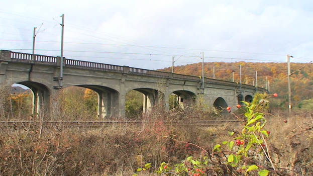 http://www.marcbuchy.com/files/gimgs/12_pont-3.jpg